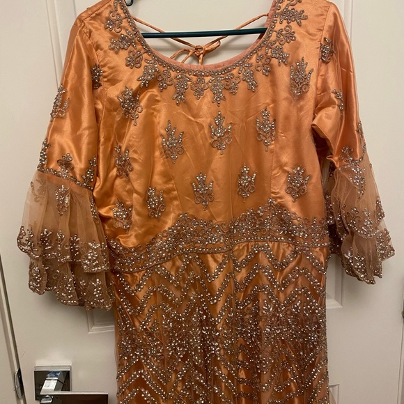 Salwar Kameez Fancy Indian/Punjabi Suit NWOT - Picture 4 of 8